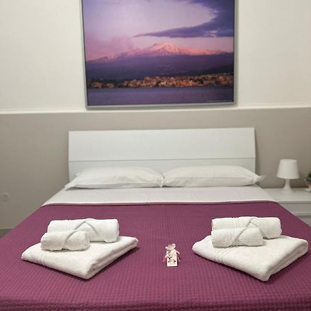 Apartments For Rent คาตาเนีย ภายนอก รูปภาพ