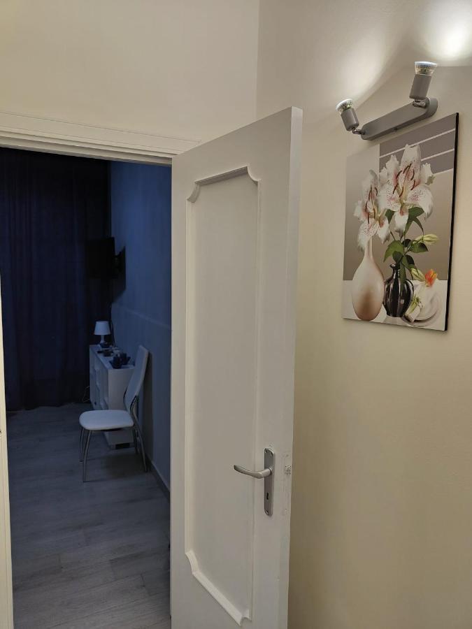Apartments For Rent คาตาเนีย ภายนอก รูปภาพ