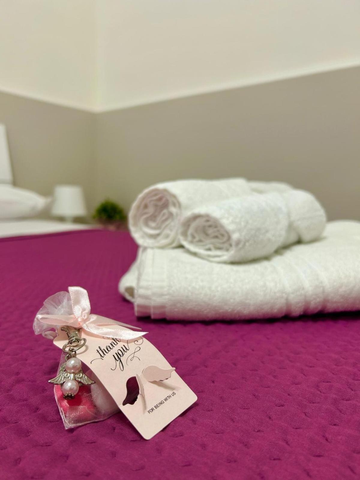 Apartments For Rent คาตาเนีย ภายนอก รูปภาพ