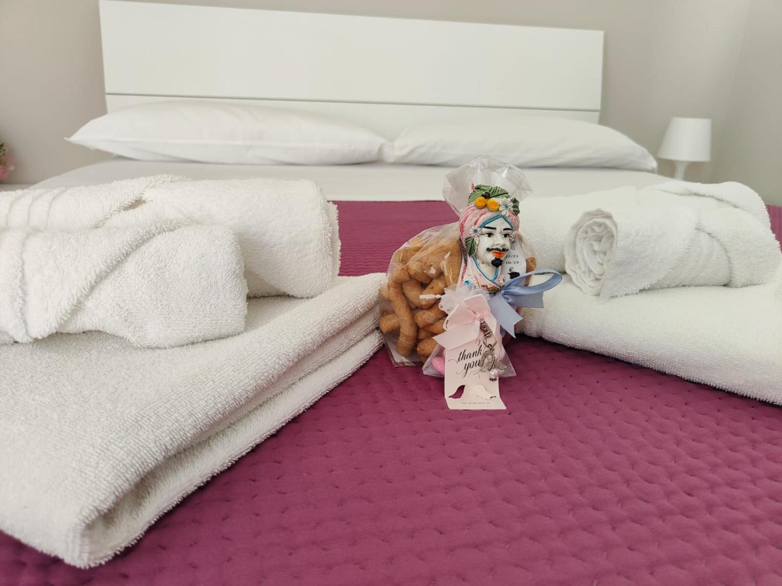 Apartments For Rent คาตาเนีย ภายนอก รูปภาพ